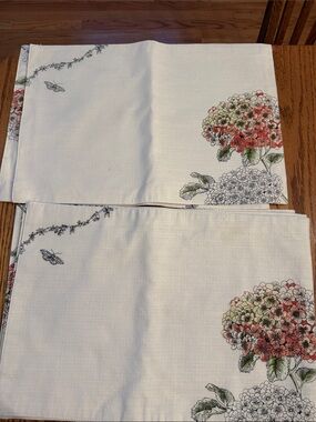 6 hydrangea print placemats